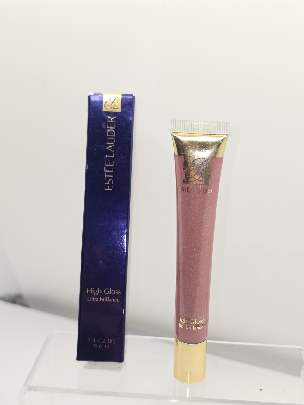 DISCONTINUED Estee Lauder High Gloss- "BERRY" - Picture 6 of 11